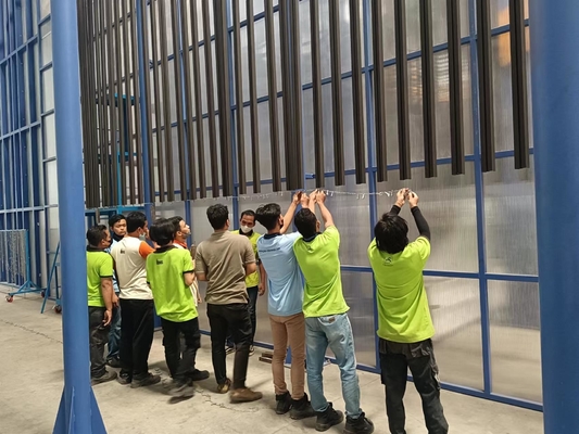 Automatische verticale poedercoatingproductielijn voor aluminiumprofiel